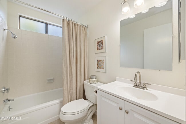 Building Photo - 1501 Valecroft Ave