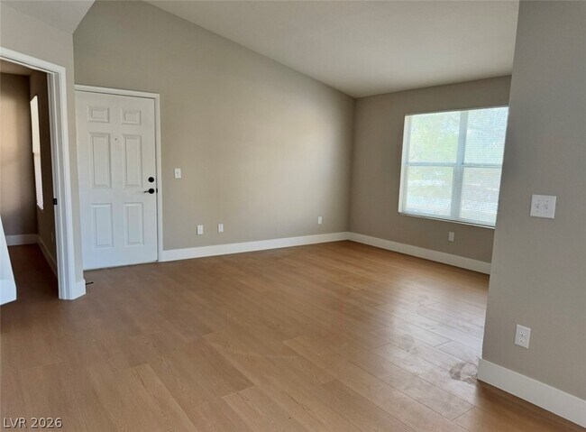 Building Photo - 1150 N Buffalo Dr