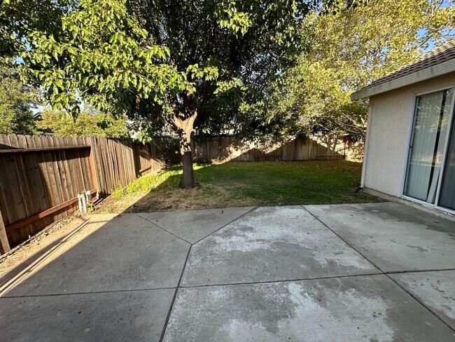 Building Photo - 3090 Lanai Ct