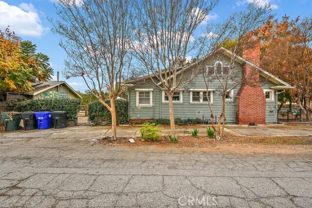 Building Photo - 8830 E Greenwood Ave