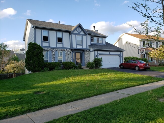 Building Photo - 1906 Armwood Ln