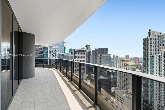 Building Photo - 1000 Brickell Plaza