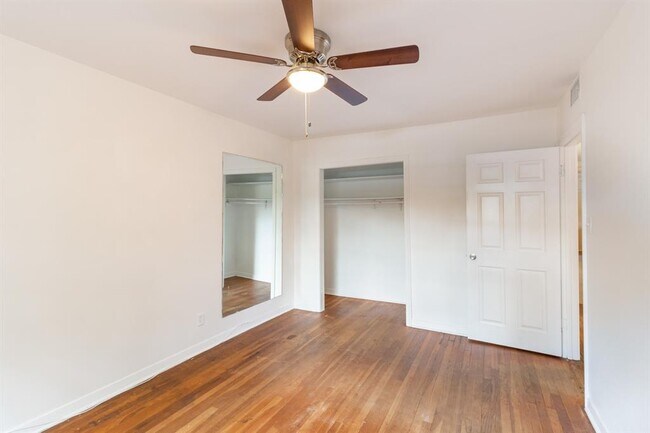 Building Photo - 2305 Westforest Dr