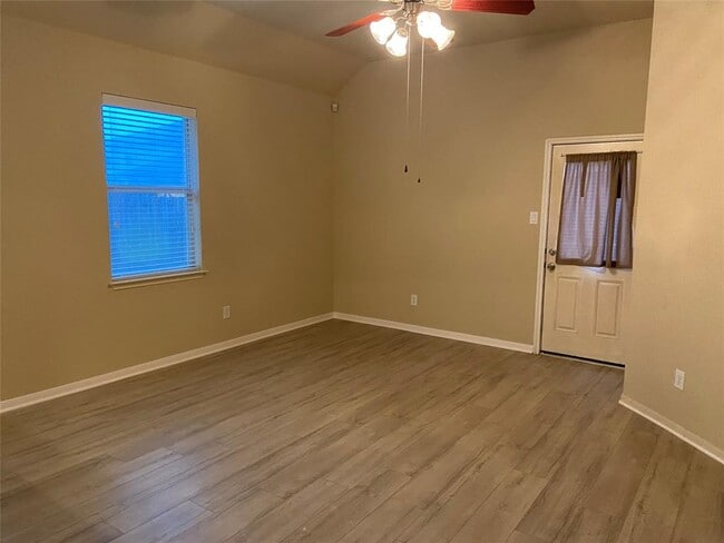 Building Photo - 8922 Rollick Dr