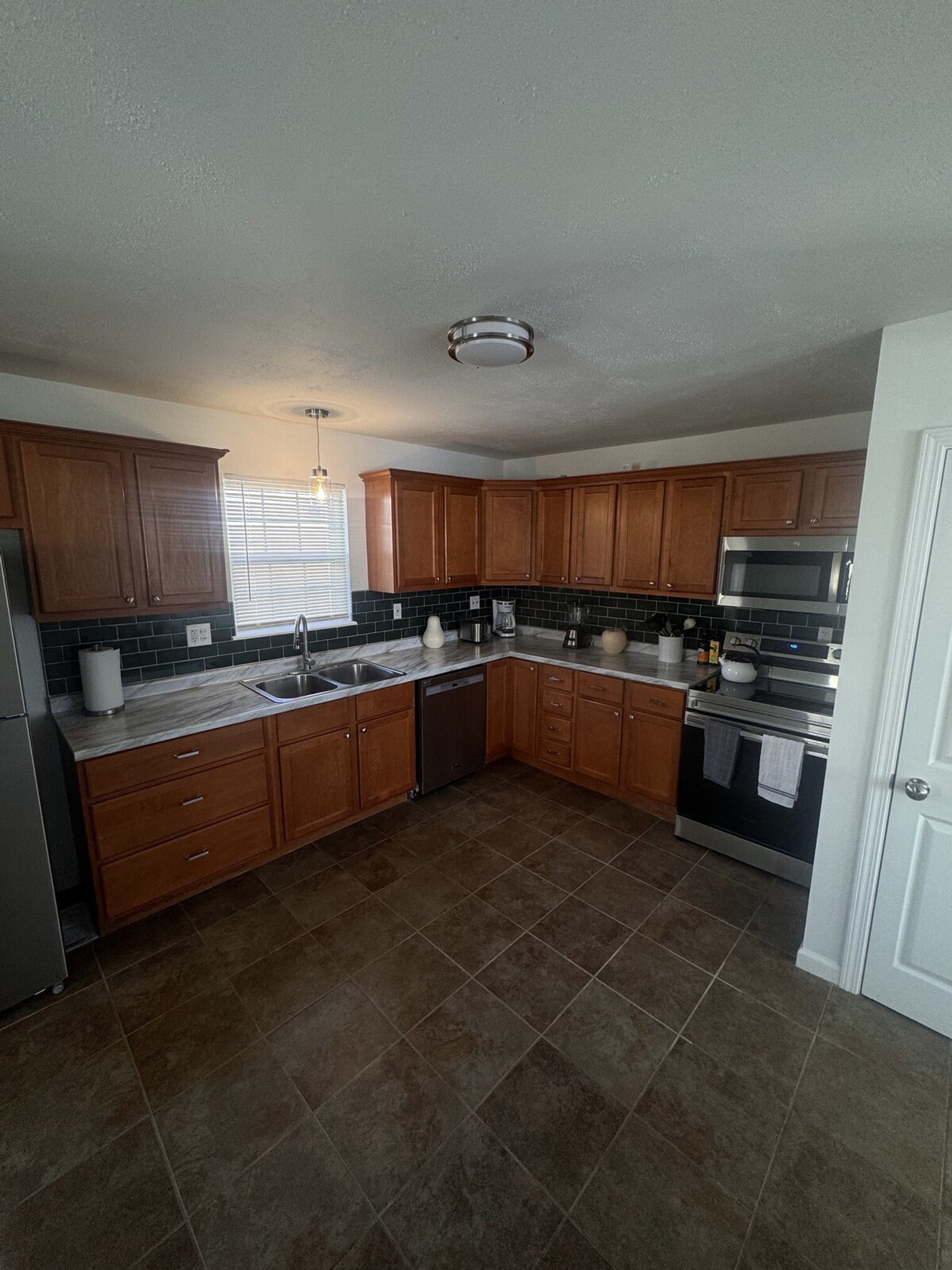 Building Photo - 5765 Heritage-SI ID1472906P