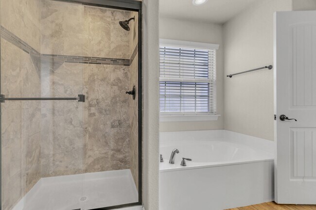 Building Photo - 1101 Chattie Dr