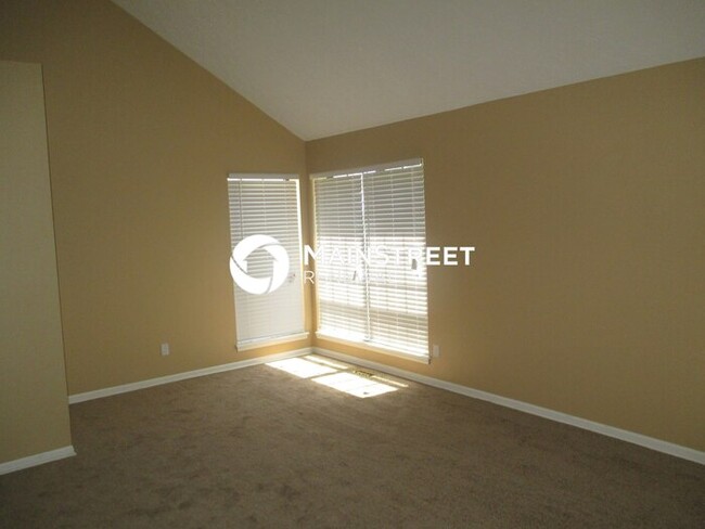 Building Photo - 6854 Scotia Ct