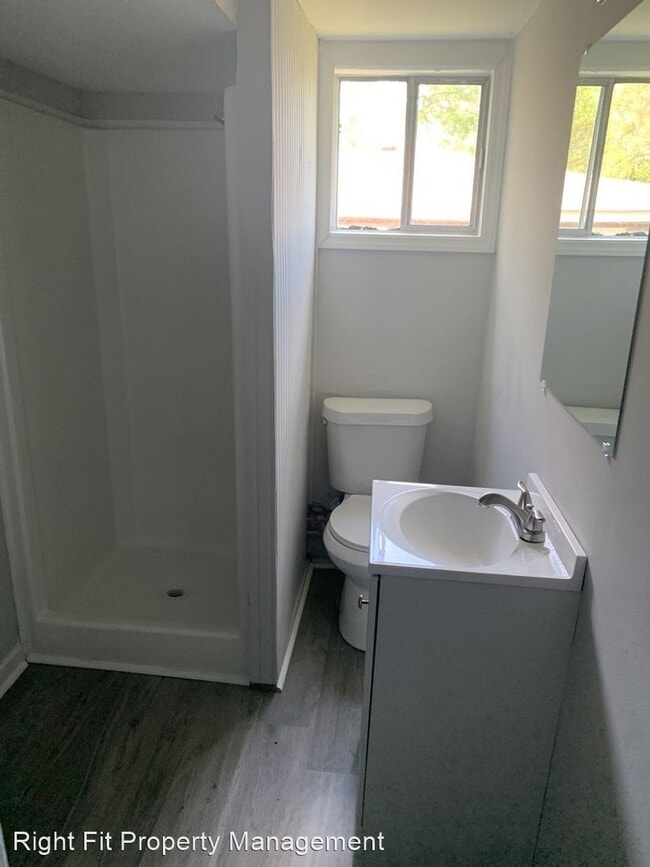 Building Photo - 5 br, 2 bath House - 3950 Calhoun Drive