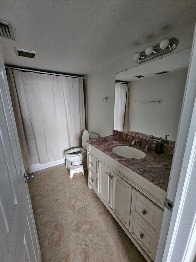 Building Photo - 8294 NW 24th St