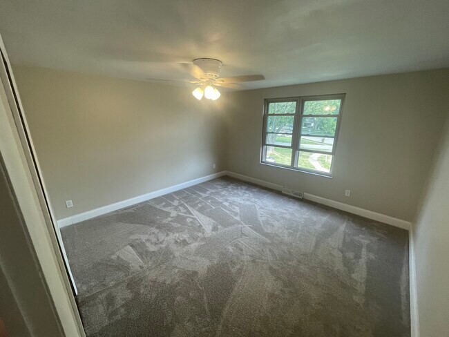 Building Photo - 8579 Renford Ct