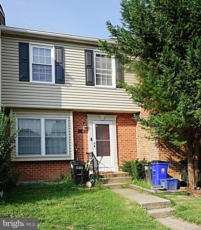 Building Photo - 3 Crystal Rock Ct