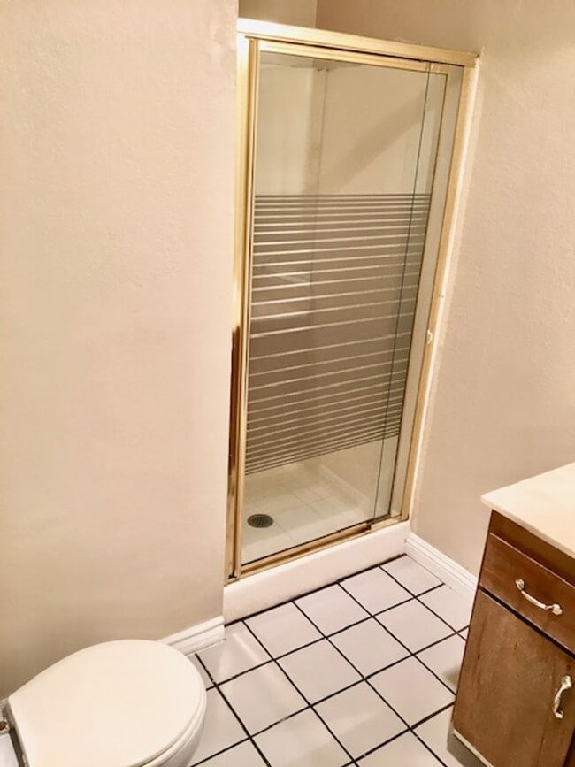 Building Photo - Great 2 bed 2 bath Condo in San Pablo Gate...