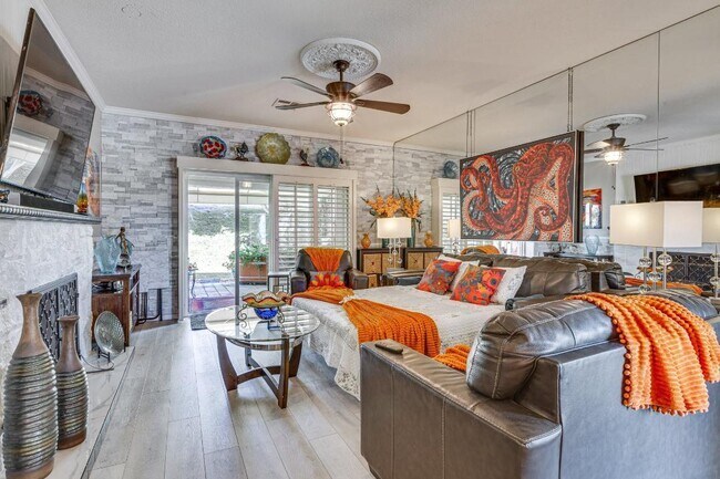 Building Photo - 474 Evergreen Ash