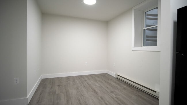 Building Photo - 15 Hungerford Terrace