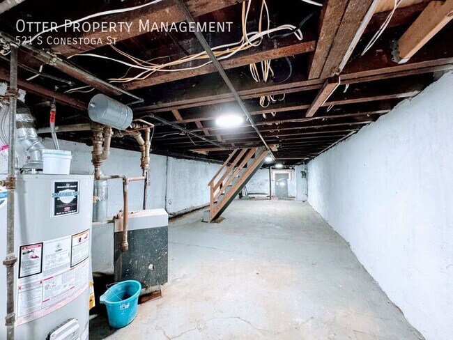 Building Photo - 521 S Conestoga St