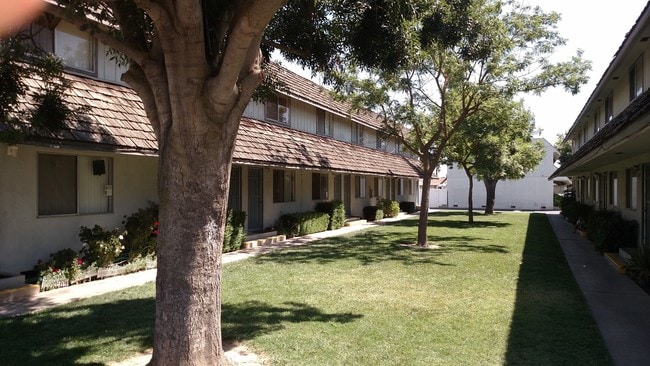 Primary Photo - River Bluff Apartments