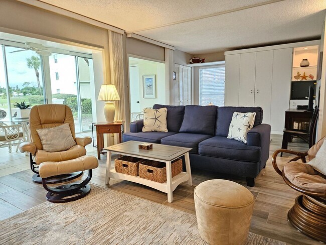 Building Photo - Charming First-Floor Condo in Plantation Golf and Country Club with a Community Pool Access!