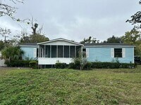 Building Photo - ***HOLIDAY SPECIAL NO RENT FOR DECEMBER*** Beautiful Fully Remodeled Home with Large Yard and Pri...