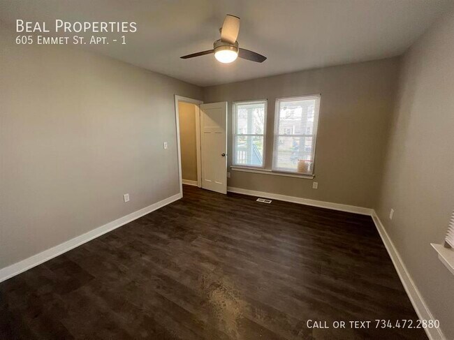 Building Photo - 605 Emmet St