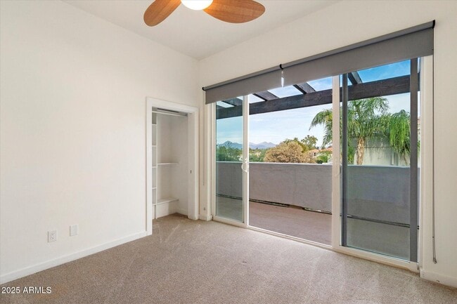 Building Photo - 7613 E Vía Del Reposo