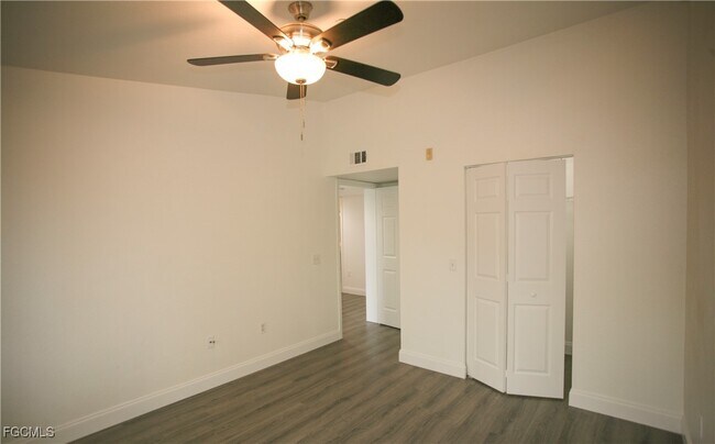 Building Photo - 8288 Key Royal Ln