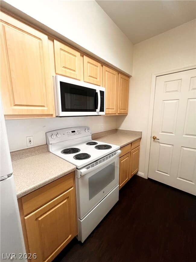 Building Photo - 6955 N Durango Dr