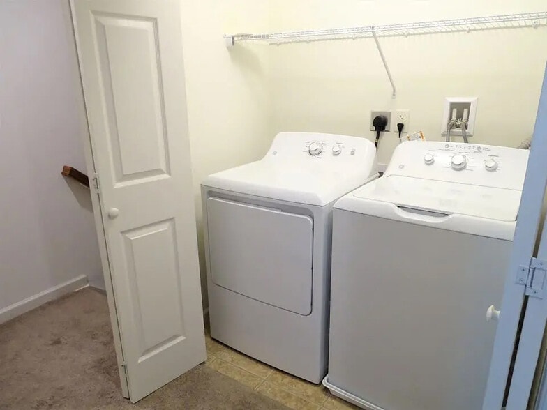 Building Photo - 181 Linda Sue Ln