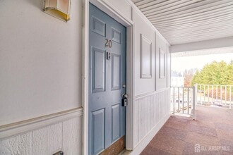 Building Photo - 20 Pembrook Ave