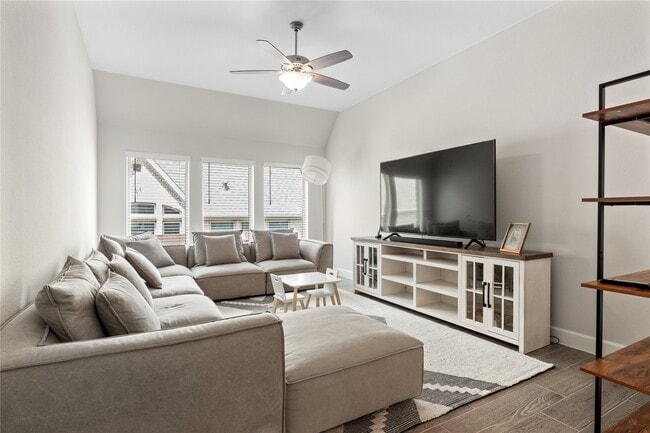 Building Photo - 5435 Farm Hill Way