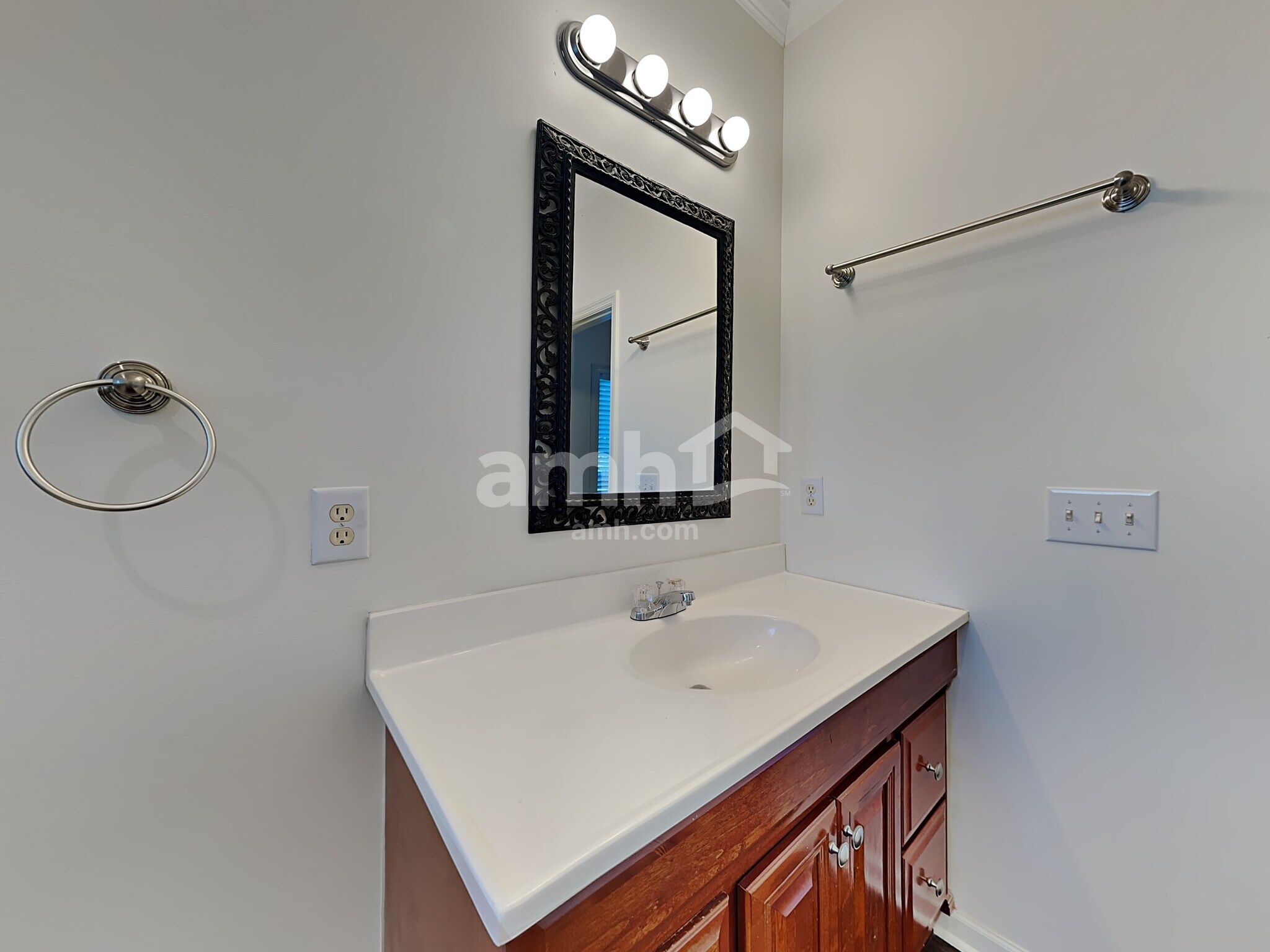 Building Photo - 109 Magnolia Dr