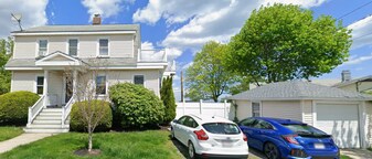 Building Photo - 100 Bayfield Rd N