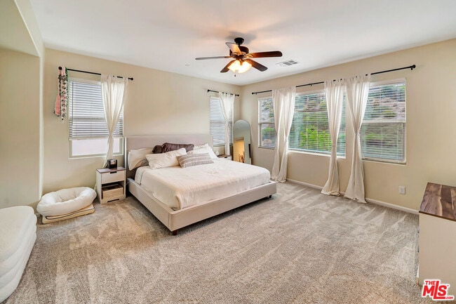 Building Photo - 25151 Golden Maple Dr