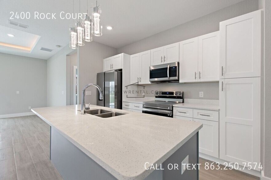 Building Photo - 2400 Rock Ct