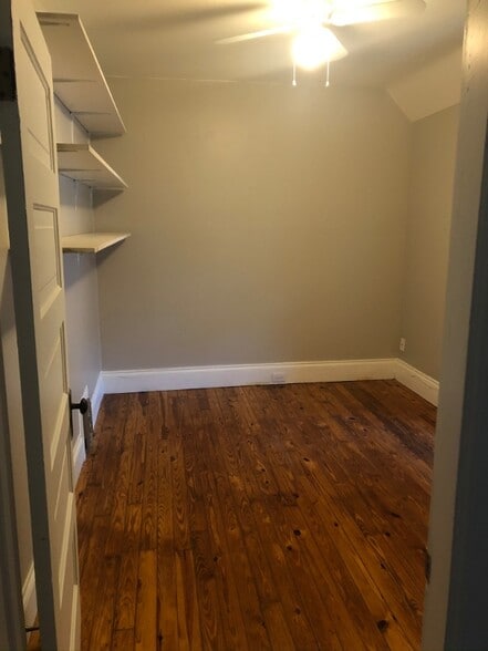 Building Photo - 1417 4th St