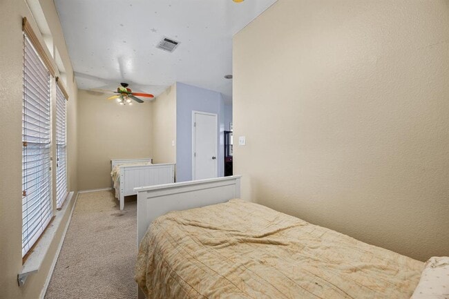 Building Photo - 1100 Silverton Ct