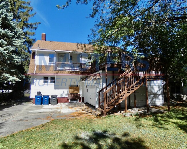 Building Photo - 524 E Hudson St