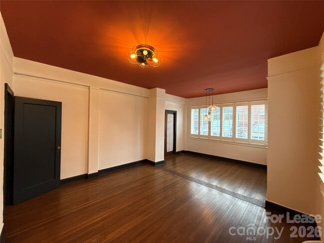 Building Photo - 301 W 10th St