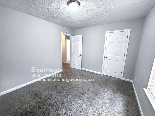 Building Photo - 7035 Setters Way
