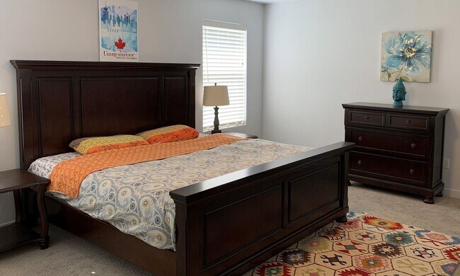 Building Photo - 4-bedroom dream home with a dedicated offi...