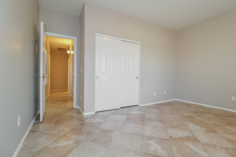 Building Photo - 5405 S 55th Ave