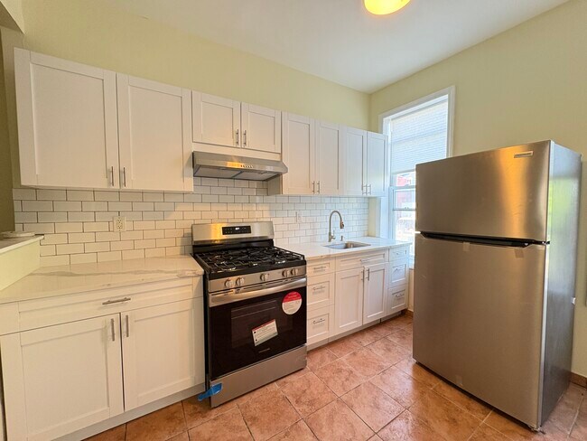 Primary Photo - 614 Bramhall Ave