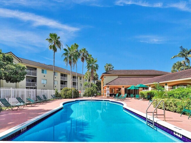 Building Photo - 420 S Park Rd