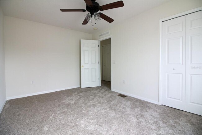 Building Photo - 1222 Myopia Hunt Club Dr