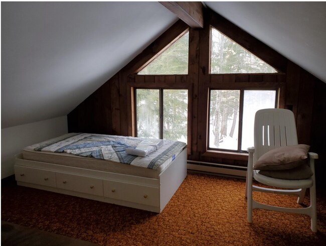 Building Photo - Enfield - 3 Bed, 2 Bath fully furnished home with a loft - $3000