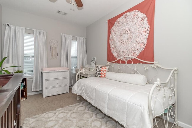 Building Photo - 434 Bowen Fls