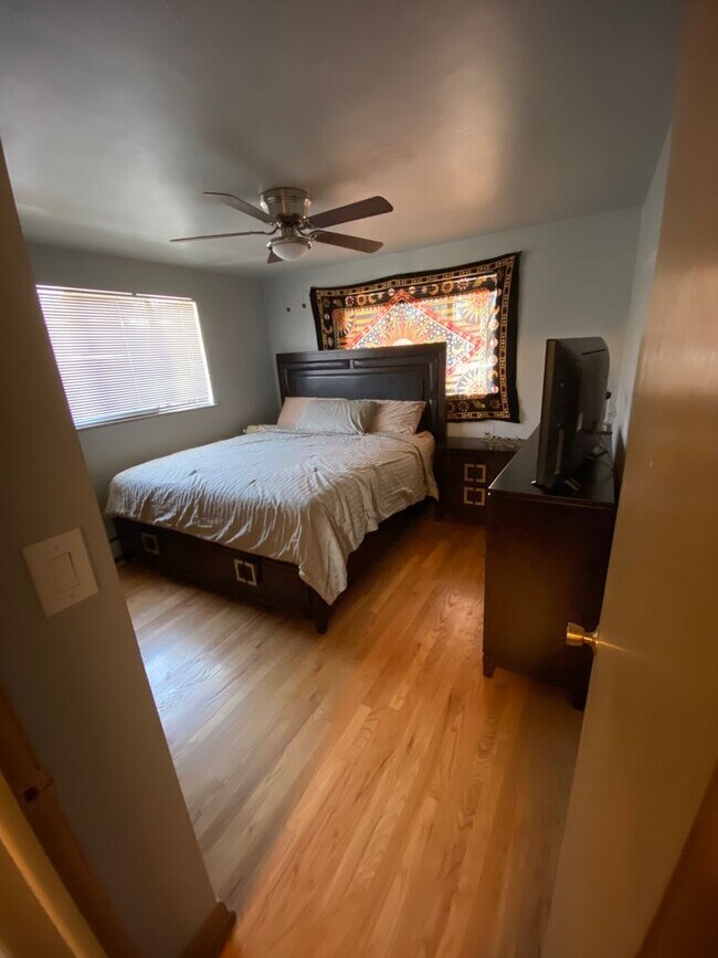 Building Photo - Charming 2BD, 1BA Wheat Ridge Duplex with 1-Car Garage