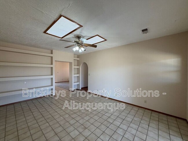 Building Photo - 7281 Spruce Mountain Loop NE