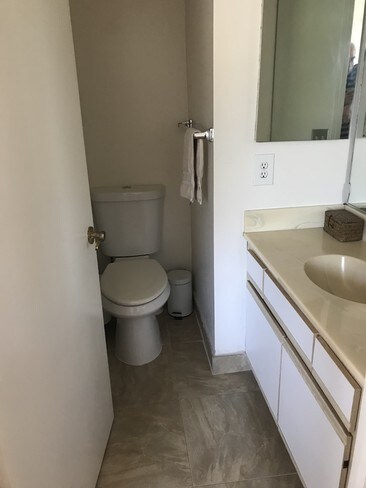 downstairs 1/2 bathroom - 640 Vernon Ave