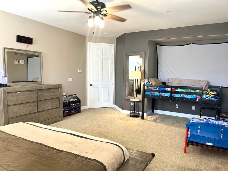 Building Photo - 7729 Villa Gabriela Ave