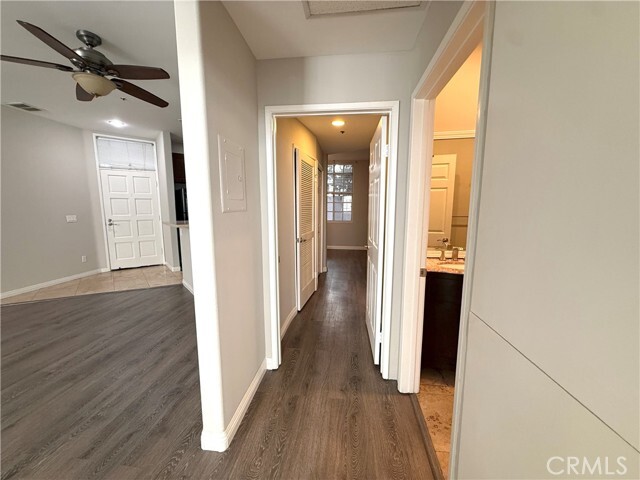 Building Photo - 1450 N Vista St